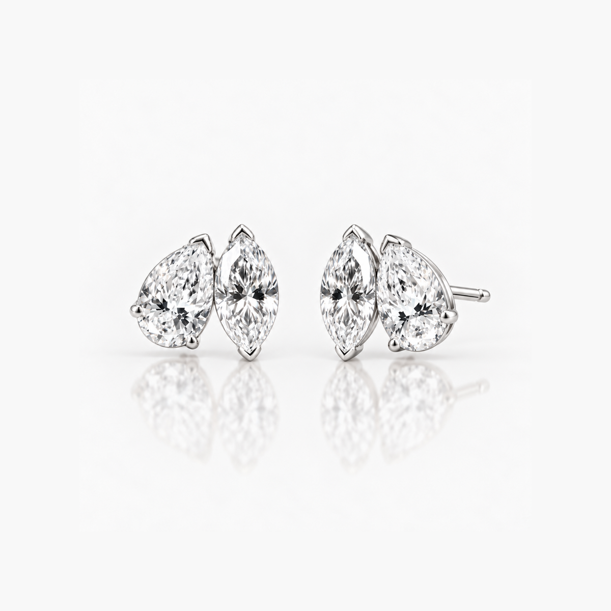 Signature Toi et Moi Diamond Studs