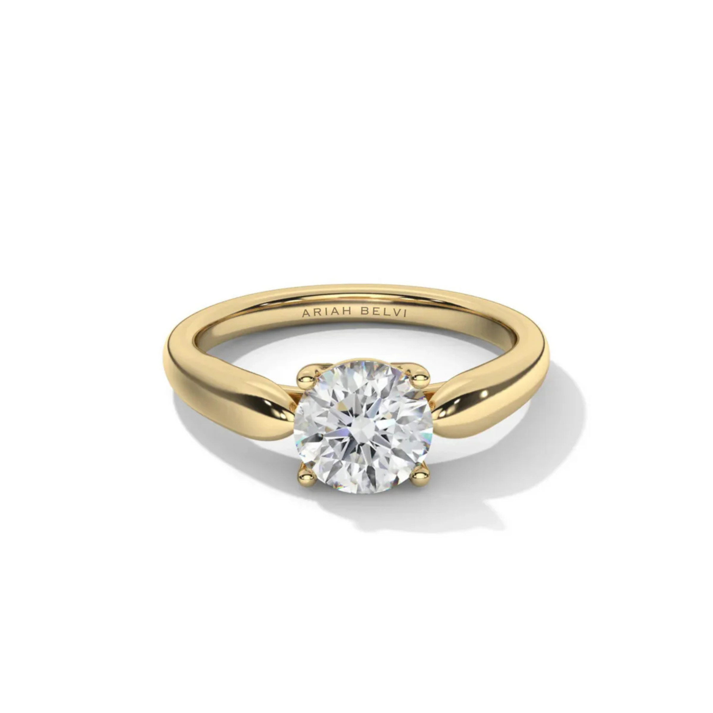 Round Brilliant Solitaire 4-Claw, Tapered Band